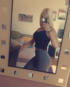 anjacarinahaslinger instagram teen german part1 13