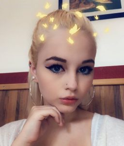 anjacarinahaslinger instagram teen german part1 4