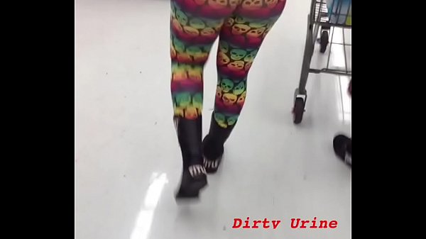 Candid Ass 001