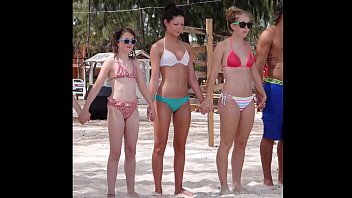 candid bikini ass
