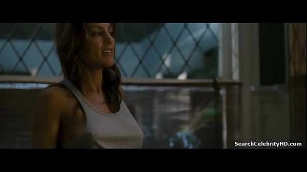 Jennifer Esposito in Crash 2004