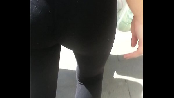 Teen has a visible thong thorugh yoga panta