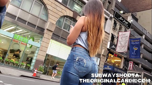 Latina Baddie sexy jeans theoriginalcandid