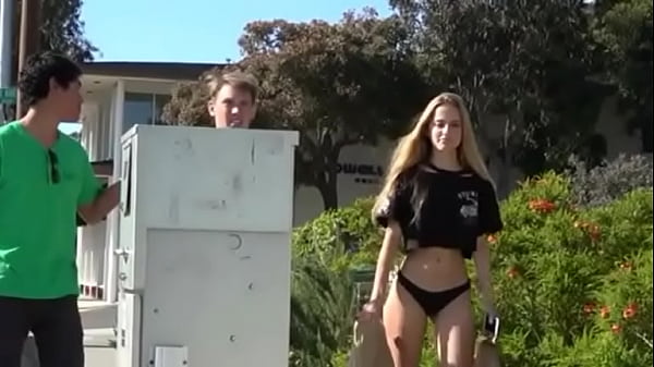 ass candid