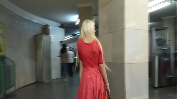 Bajo Falda 39