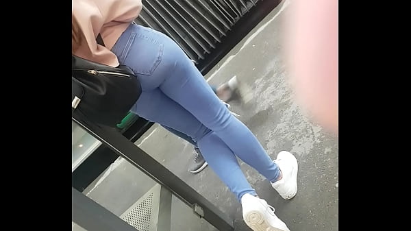 Sexy ass in public